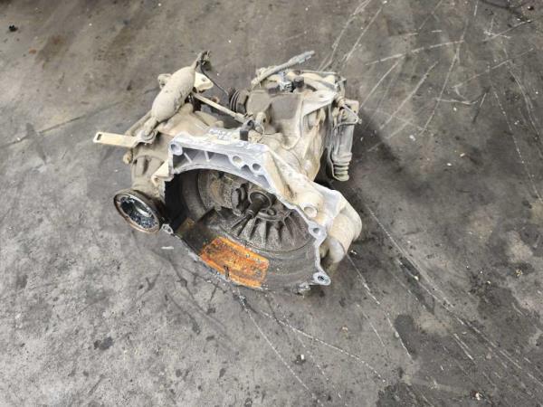 BOITE DE VITESSE VW POLO 6N / 6N2 1.9SDI CODE: DFX - Vue 1